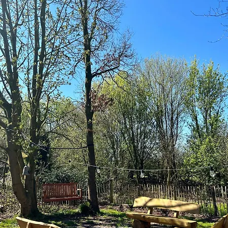 Mohnblume, Familienfreundliche Mit Aussenspielanlage Im Gruenen Appartement